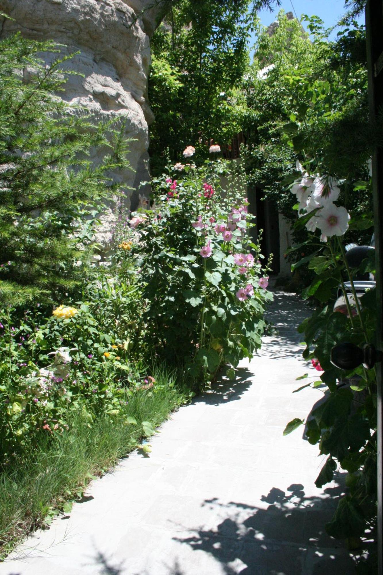 Anatolia Cave Hotel Pension Гьореме Екстериор снимка