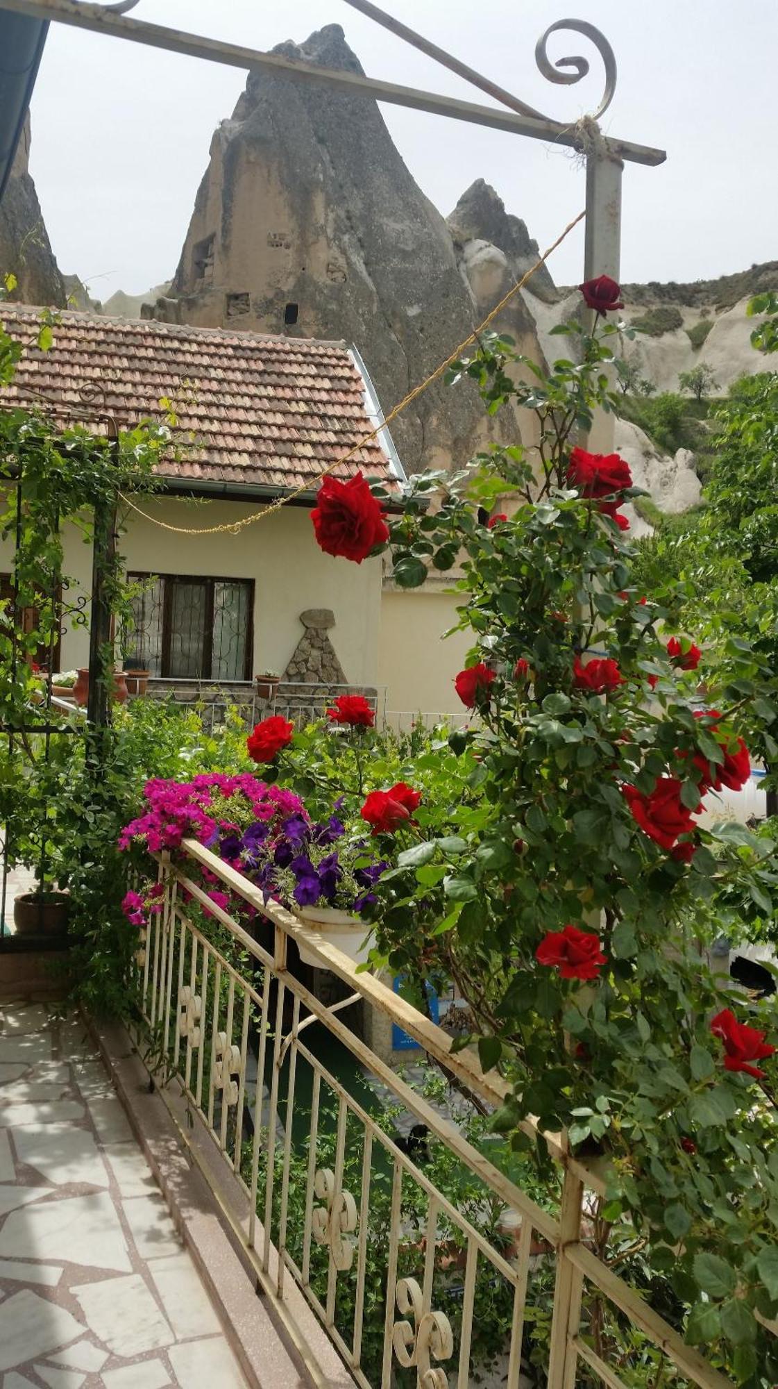 Anatolia Cave Hotel Pension Гьореме Екстериор снимка